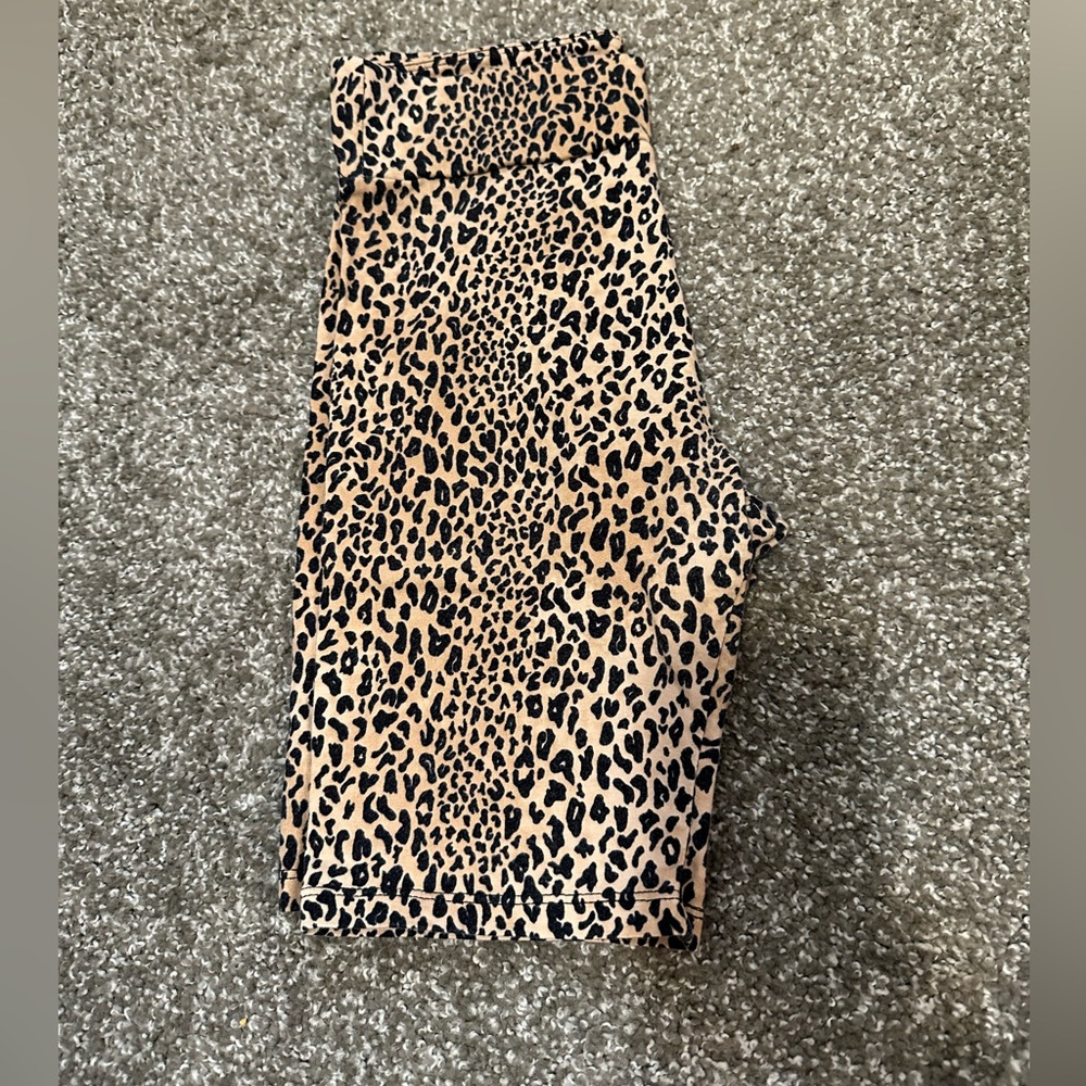 Cheetah biker shorts 6”